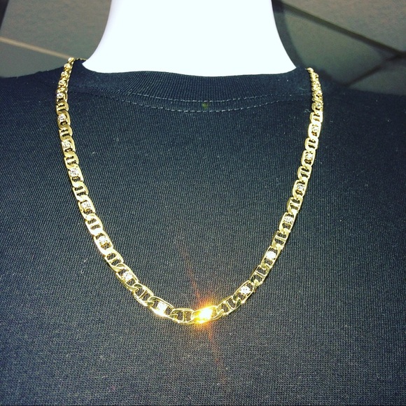Other - Brand New 14K Gold Plated Gucci Link Necklace